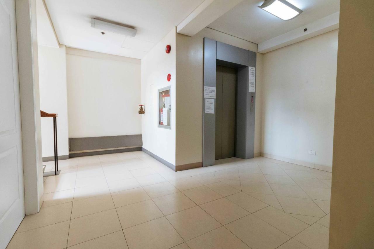 RedDoorz Plus near Capitol Commons Pasig City Exterior foto